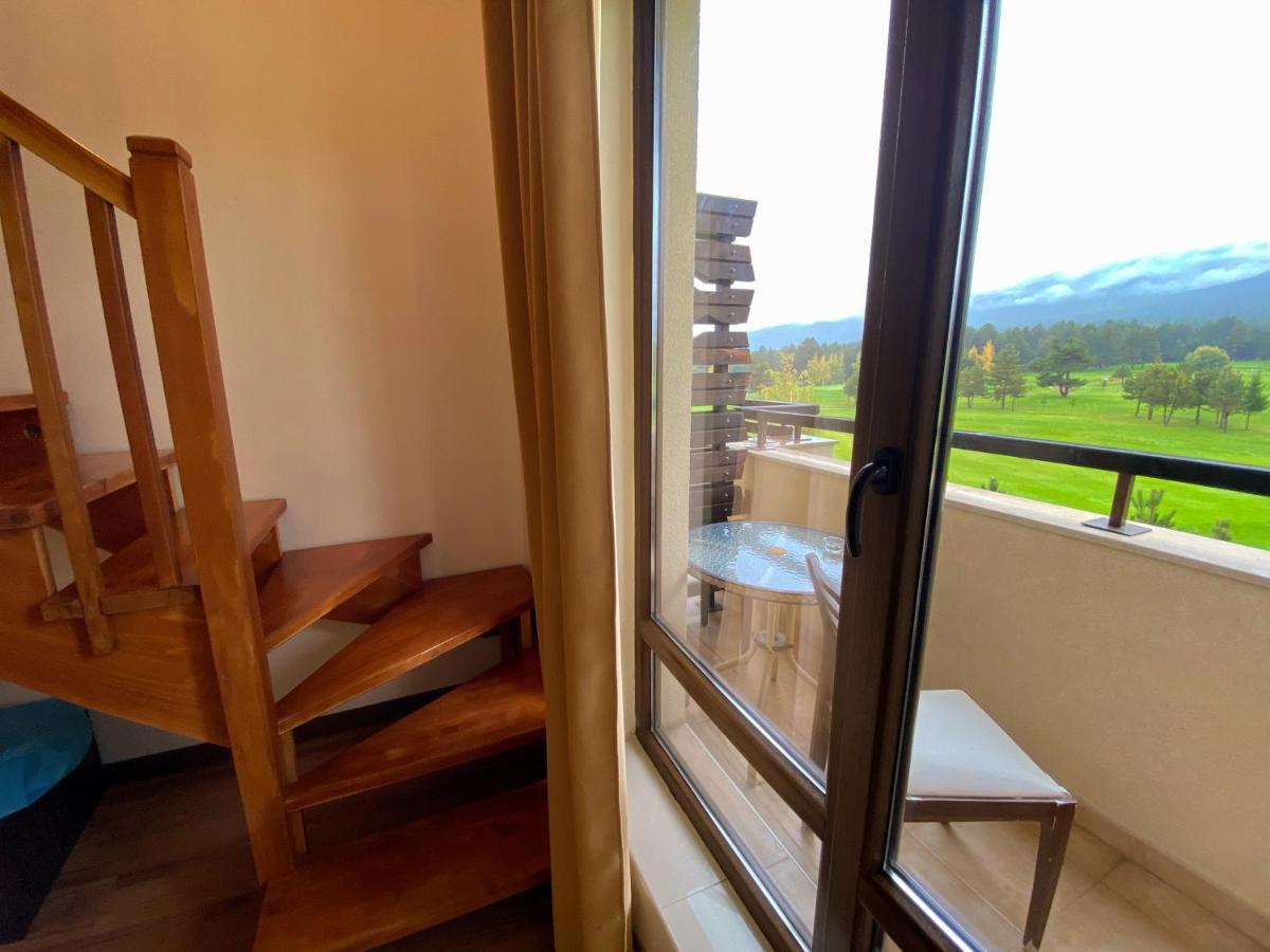 אפרטהוטל רזלוג Sunny Duplex With Spectacular View In Terra Complex מראה חיצוני תמונה